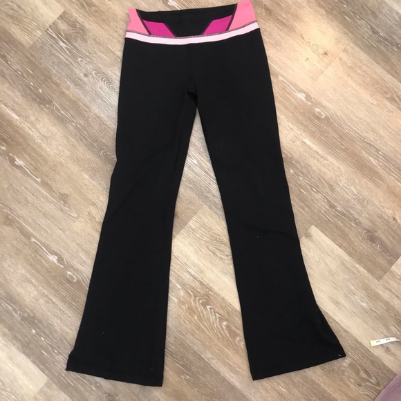 lululemon athletica Pants & Jumpsuits Reverseable Black And Pink